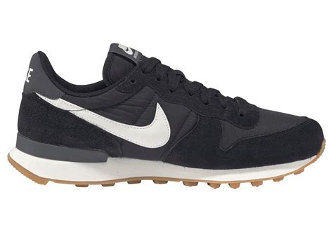 nike internationalist zwart low|Nike Internationalist Low Top Shoes.